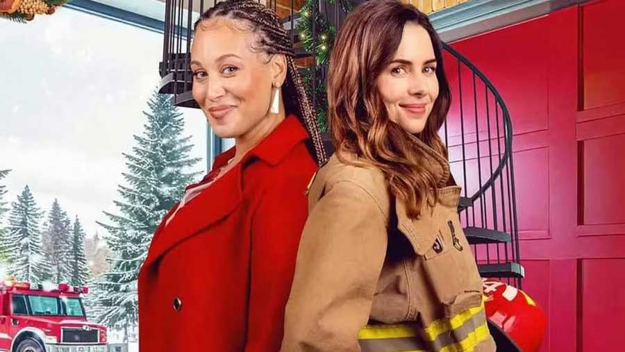 Un Film De Noel Lesbien Avec Une Pompiere Arrive Bientot