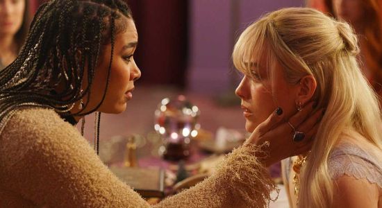 Forbidden Fruits 2026 - film saphique d'horreur avec Lili Reinhart et Victoria Pedretti sur Shudder et IFC Films