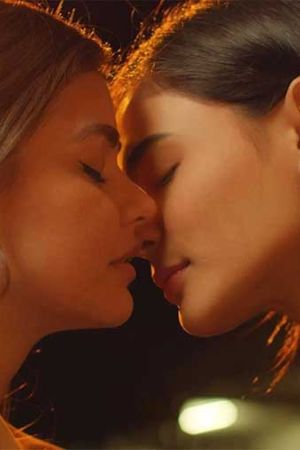 Sleep with Me (2022), romance lesbienne interabled se déroulant la nuit à Manille