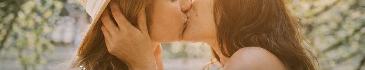 Les meilleurs livres lesbiens à lire en en français – sélection annuelle de romances FxF, livres d’amour entre femmes à découvrir