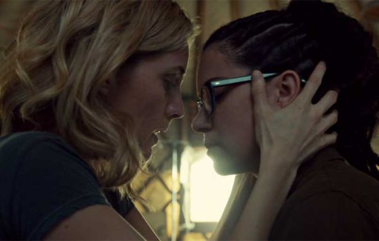 Orphan Black : Sarah Manning face a ses clones dans une série de science-fiction culte