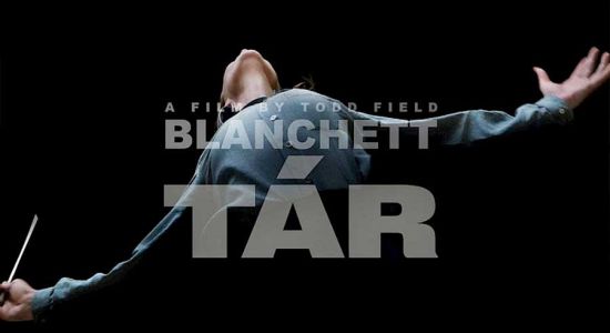 Cate Blanchett dans le film Tár incarnant Lydia Tár cheffe d’orchestre lesbienne