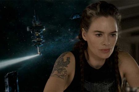 Beacon 23 Serie Science Fiction Lesbienne Lena Headey 5ad94d54
