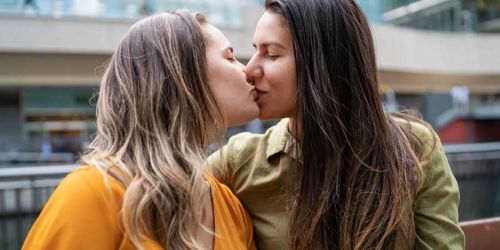 Je Suis Tombee Amoureuse De Ma Meilleure Amie Lesbienne 6a87a49b