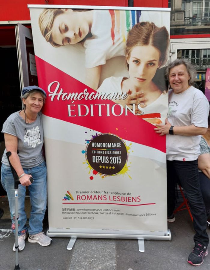 Petit salon du livre lesbien de Paris 2022 au Bar Ouf